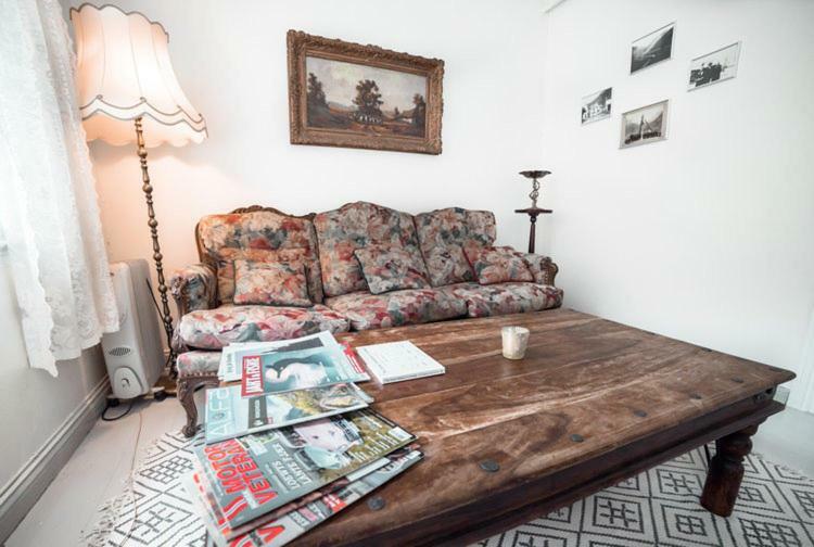 Laerdalsoren Motor Guesthouse Laerdalsoyri Ngoại thất bức ảnh