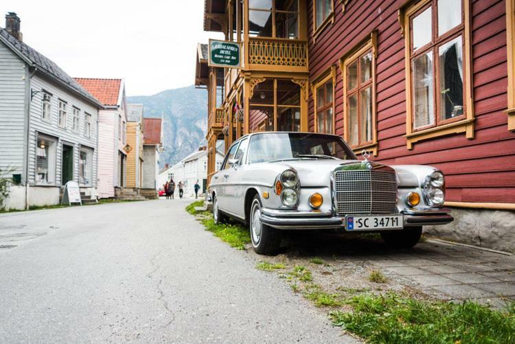 Laerdalsoren Motor Guesthouse Laerdalsoyri Ngoại thất bức ảnh