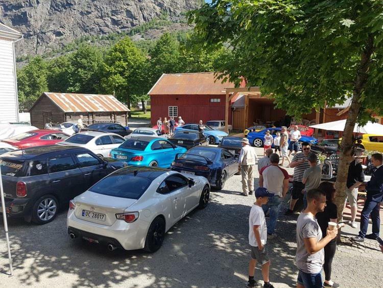 Laerdalsoren Motor Guesthouse Laerdalsoyri Ngoại thất bức ảnh
